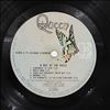 Queen -- A Day At The Races (2)