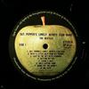 Beatles -- Sgt. Peppers Lonely Hearts Club Band (2)